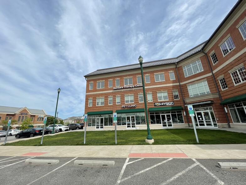 4565 Daisy Reid Ave, Woodbridge, VA for sale - Building Photo - Image 3 of 6