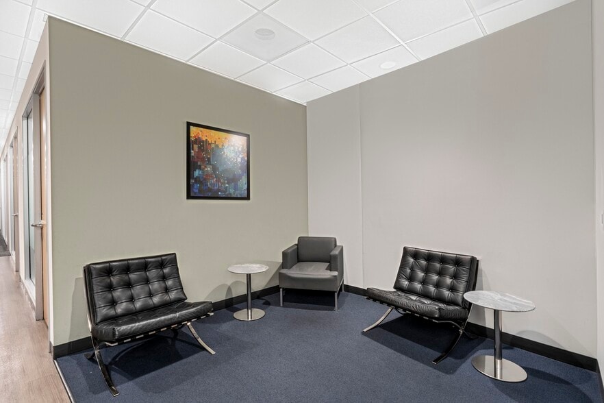 Oxford St, Cardiff for lease - Interior Photo - Image 3 of 8