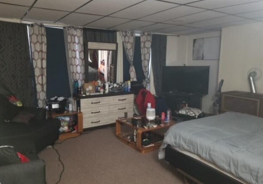 533 Broadway, Watervliet, NY à vendre - Photo intérieure - Image 3 de 10