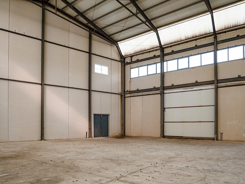 Plaza Media Legua, 1, Murcia, Murcia à louer - Photo du bâtiment - Image 3 de 12