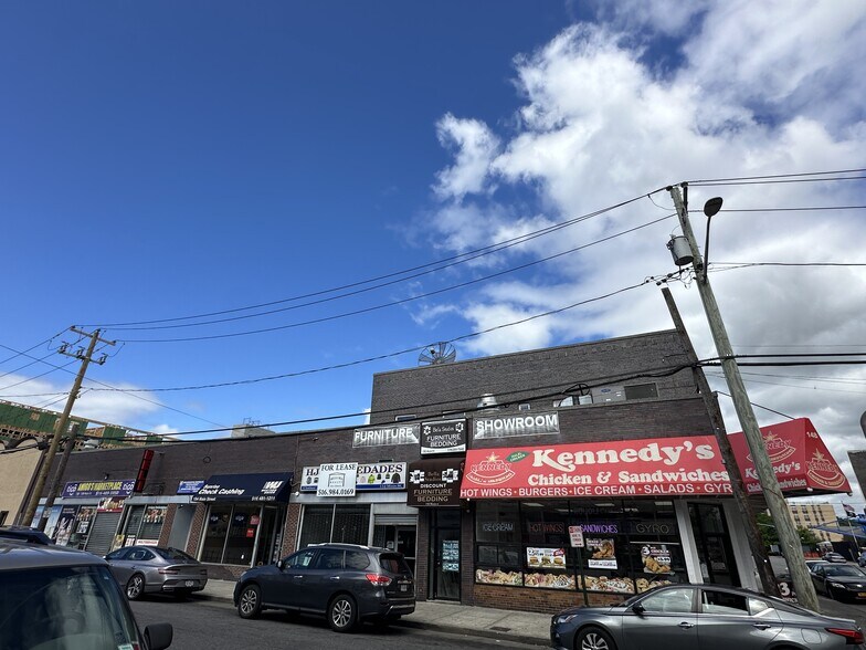 150-158 Main St, Hempstead, NY à vendre - Photo du bâtiment - Image 2 de 20