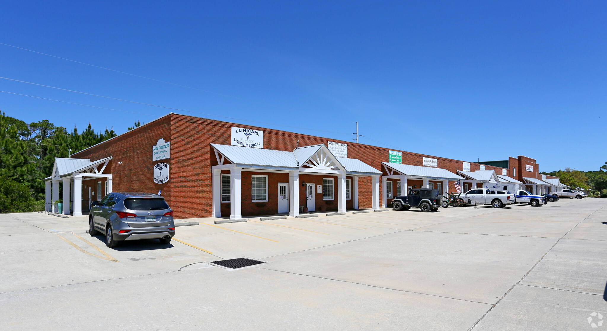 171-175 US Highway 98, Eastpoint, FL for sale Primary Photo- Image 1 of 1