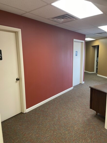 1818 Union Ave, Altoona, PA for lease - Interior Photo - Image 3 of 15