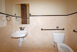 9300 John Hickman Pky, Frisco, TX à louer Photo intérieure- Image 2 de 15