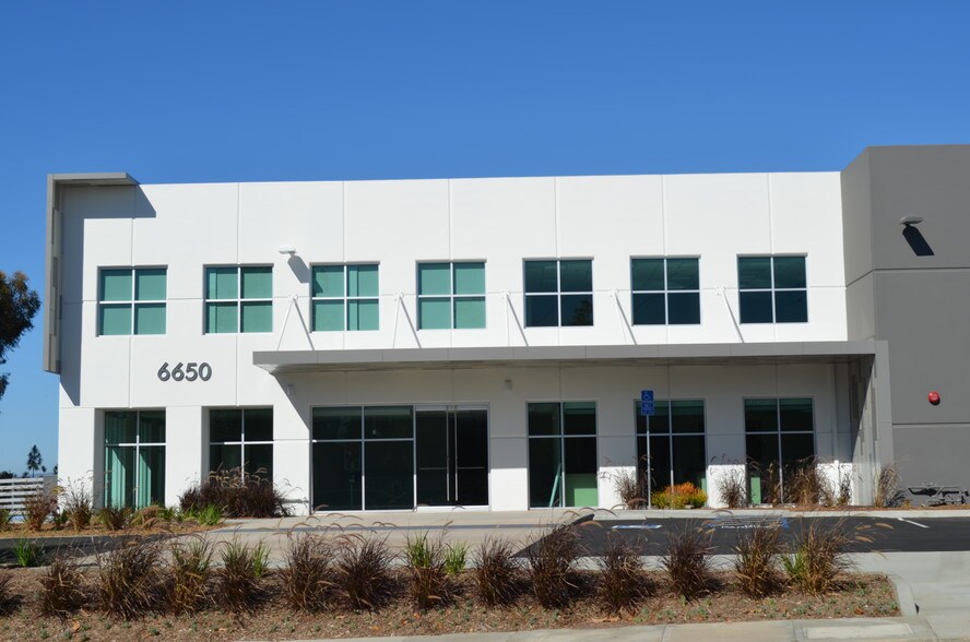 6650 Nancy Ridge Dr, San Diego, CA for lease - Building Photo - Image 2 of 6