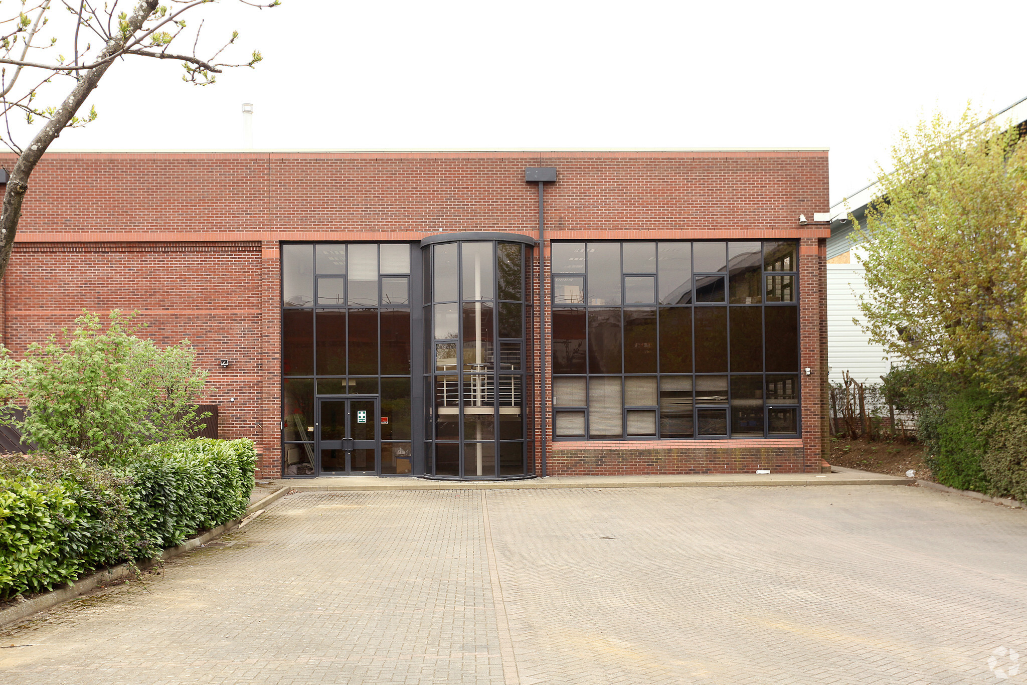 Lombard Way, Banbury for lease Primary Photo- Image 1 of 33