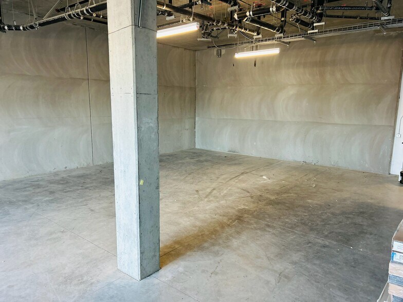 28168 Mission Blvd, Hayward, CA à louer - Photo intérieure - Image 3 de 8