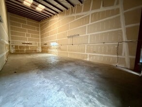 201 Kapaa Quarry Rd, Kailua, HI for lease Interior Photo- Image 1 of 2