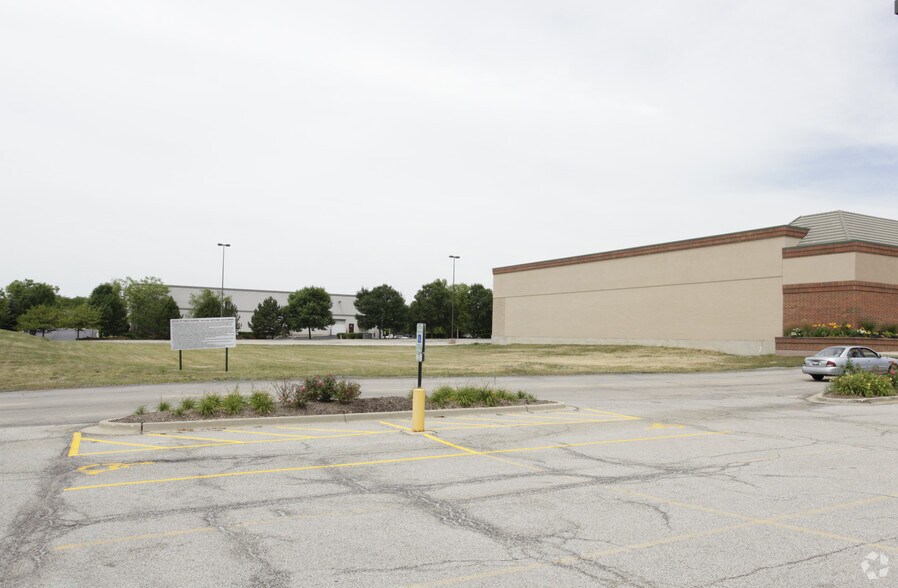 164 S Gary Ave, Bloomingdale, IL for lease - Building Photo - Image 2 of 18