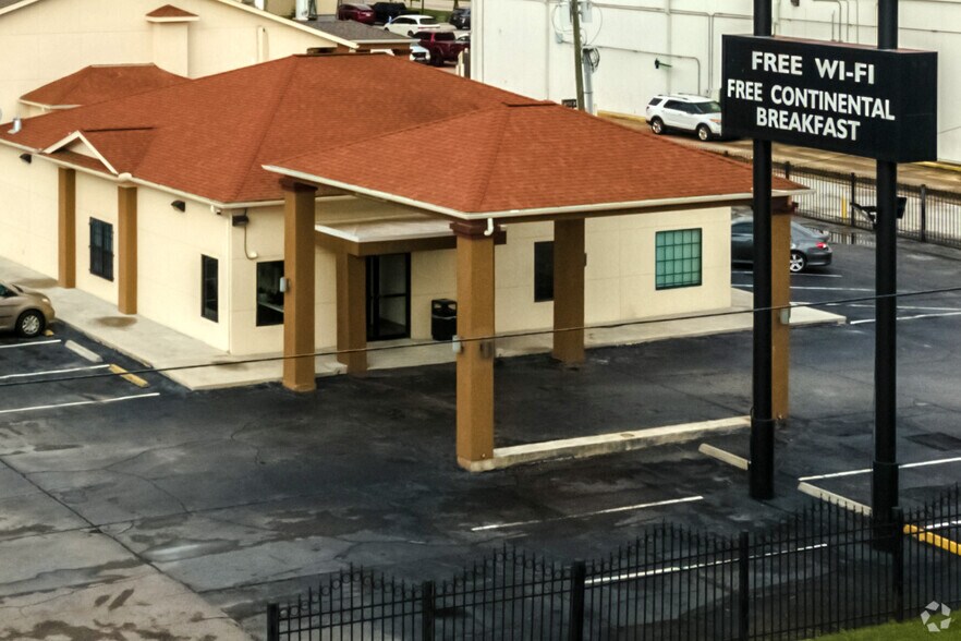 20543 Interstate 45, Spring, TX à vendre - Photo du bâtiment - Image 3 de 3