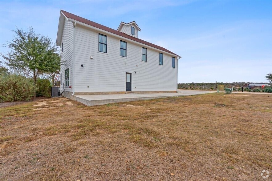 1006 Frost Ave, Driftwood, TX à vendre - Photo du bâtiment - Image 2 de 25