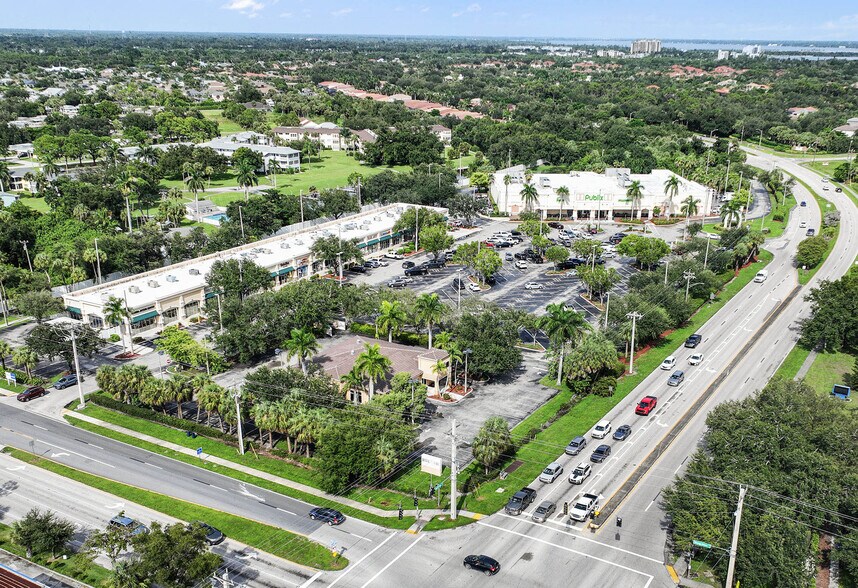 4085 Hancock Bridge Pkwy, North Fort Myers, FL à louer - Aérien - Image 2 de 2