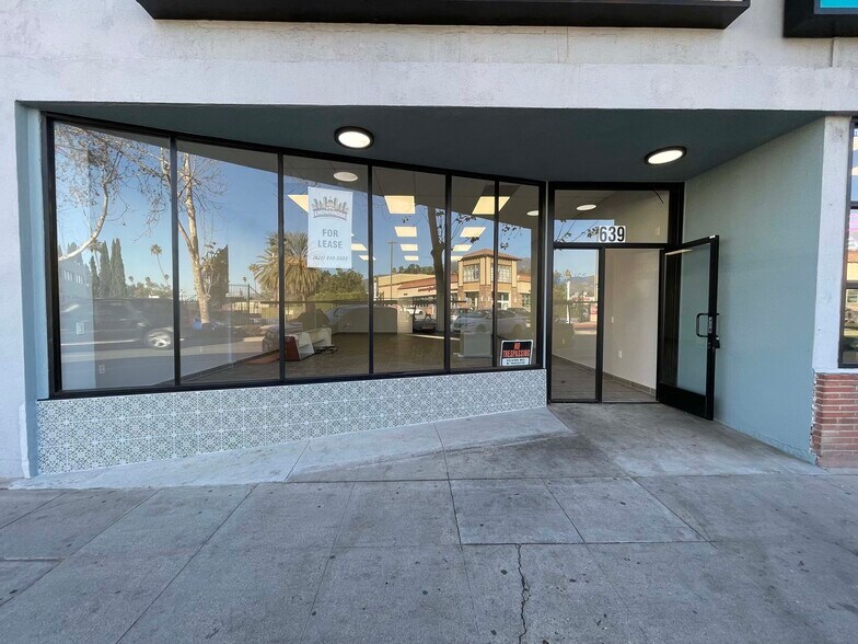 639 N Lake Ave, Pasadena, CA à louer - Photo principale - Image 1 de 12