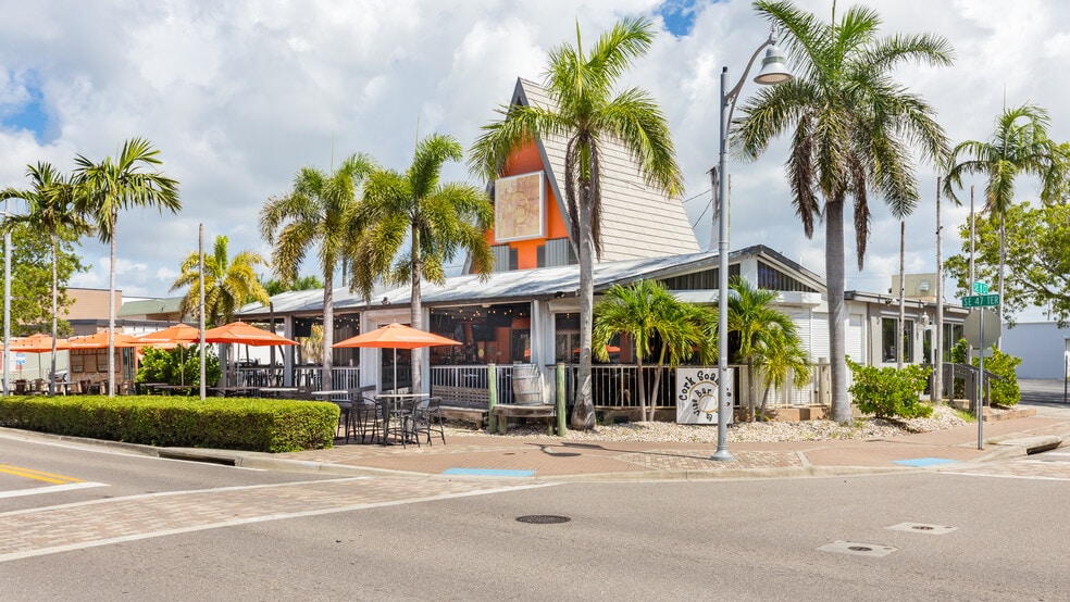 837 SE 47th Ter, Cape Coral, FL à vendre - Photo du bâtiment - Image 1 de 16