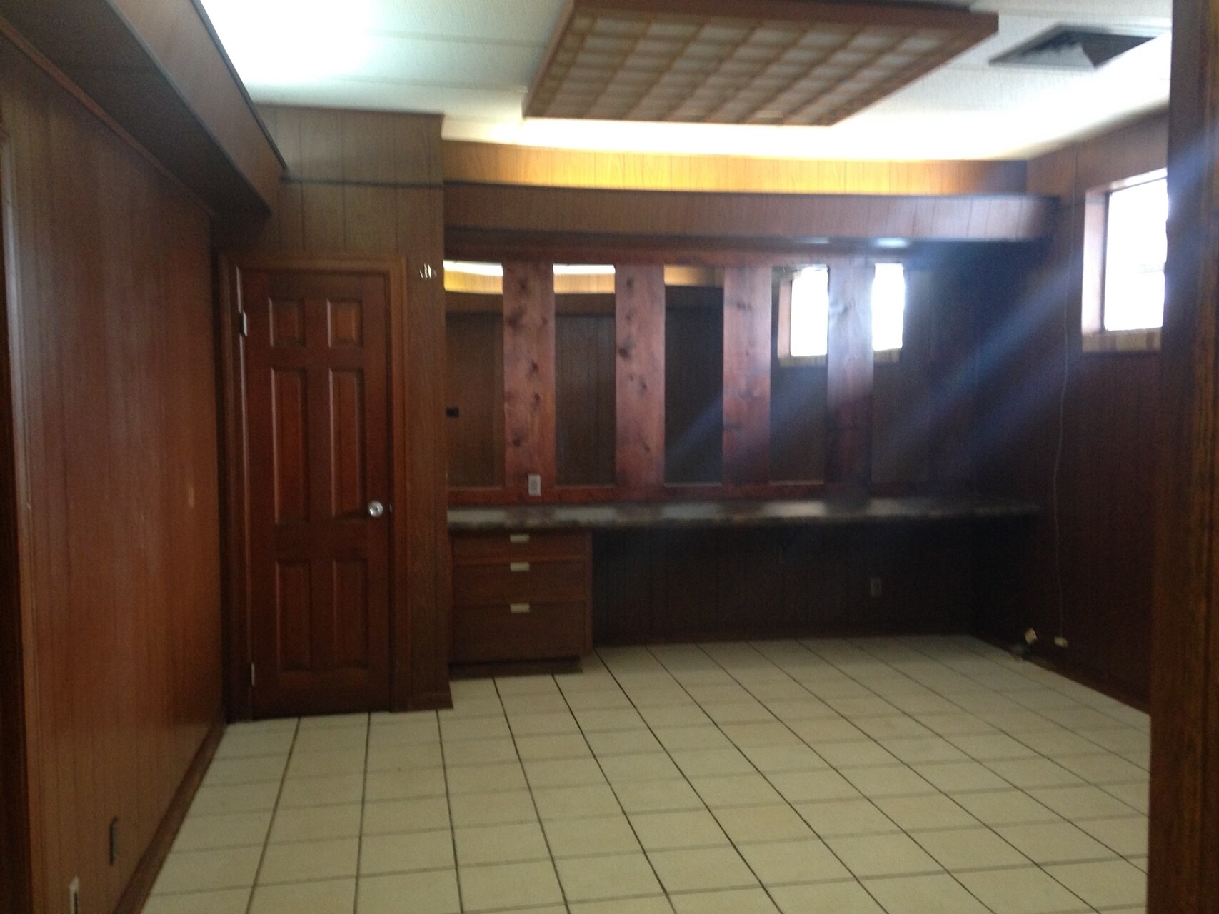 1918-1936 E Meadowmere St, Springfield, MO à louer Photo principale- Image 1 de 14