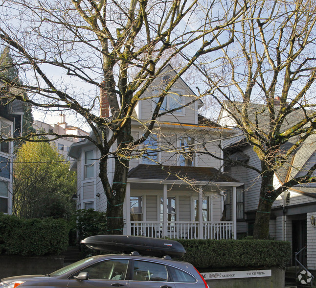 737 SW Vista Ave, Portland, OR for lease - Primary Photo - Image 1 of 35