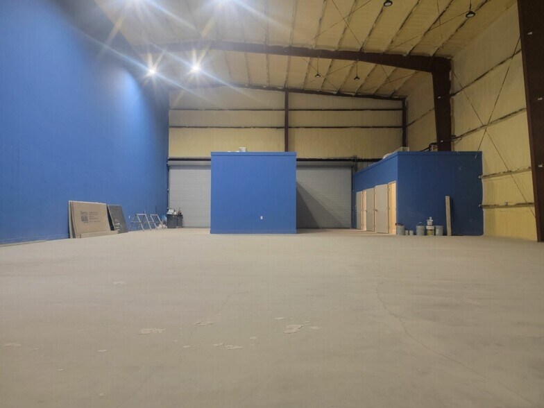 15 E 23rd St, Kenner, LA for lease - Interior Photo - Image 2 of 5