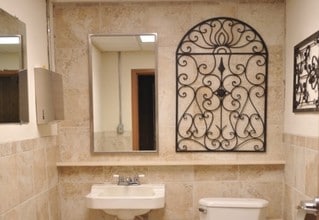 8100 Mims St, Lorton, VA for lease Interior Photo- Image 1 of 3