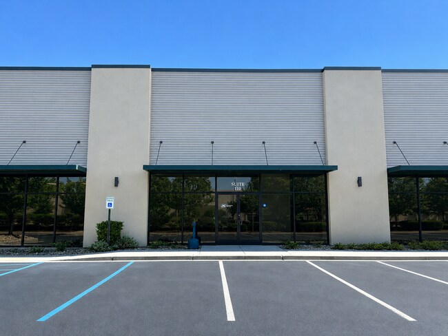 Plus de détails pour 96 Brookfield Oaks Dr, Greenville, SC - Local d'activités à louer