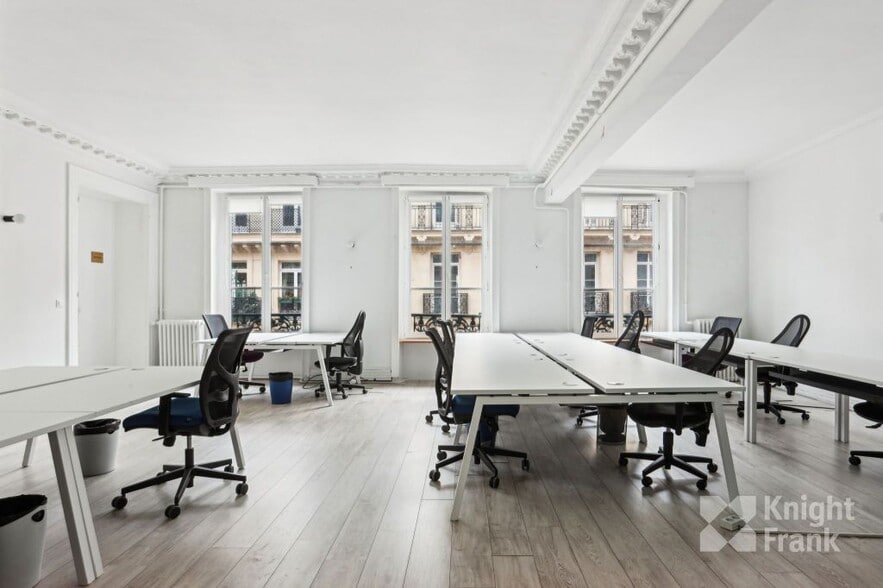 40 Bis Rue Du Faubourg Poissonnière, Paris for lease - Interior Photo - Image 2 of 22
