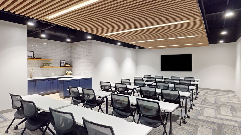 1000-1480 Environ Way, Chapel Hill, NC for lease - Interior Photo - Image 2 of 3