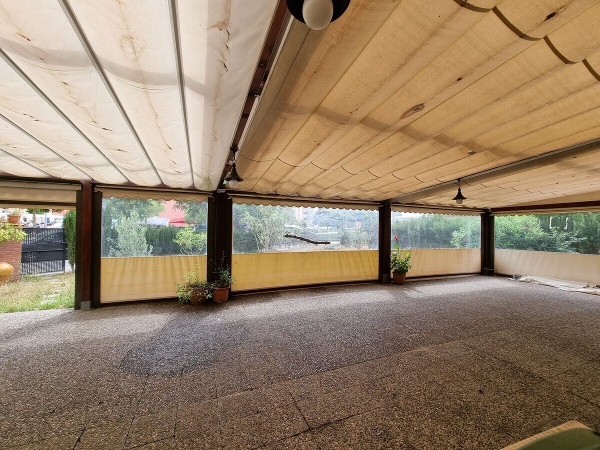 Lloret de Mar, GER 17310 - Unit - - - Interior Photo - Image 1 of 3