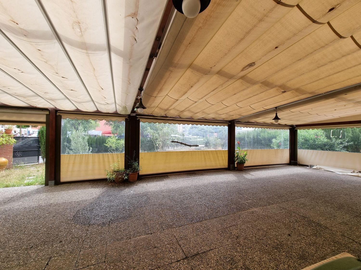 Retail in Lloret de Mar, Gerona for lease Interior Photo- Image 1 of 3