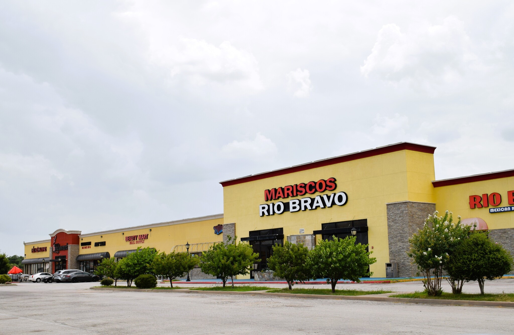 1816-1818 E Pioneer Pky, Arlington, TX à louer Photo intérieure- Image 1 de 2