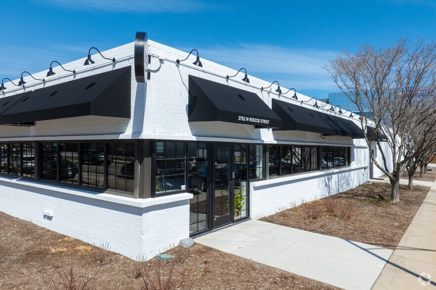 3401 N California Ave, Chicago, IL à louer - Photo du bâtiment - Image 2 de 9