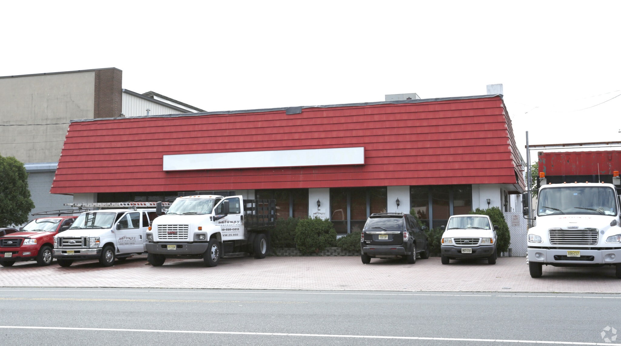 636 N Michigan Ave, Kenilworth, NJ for lease Primary Photo- Image 1 of 4