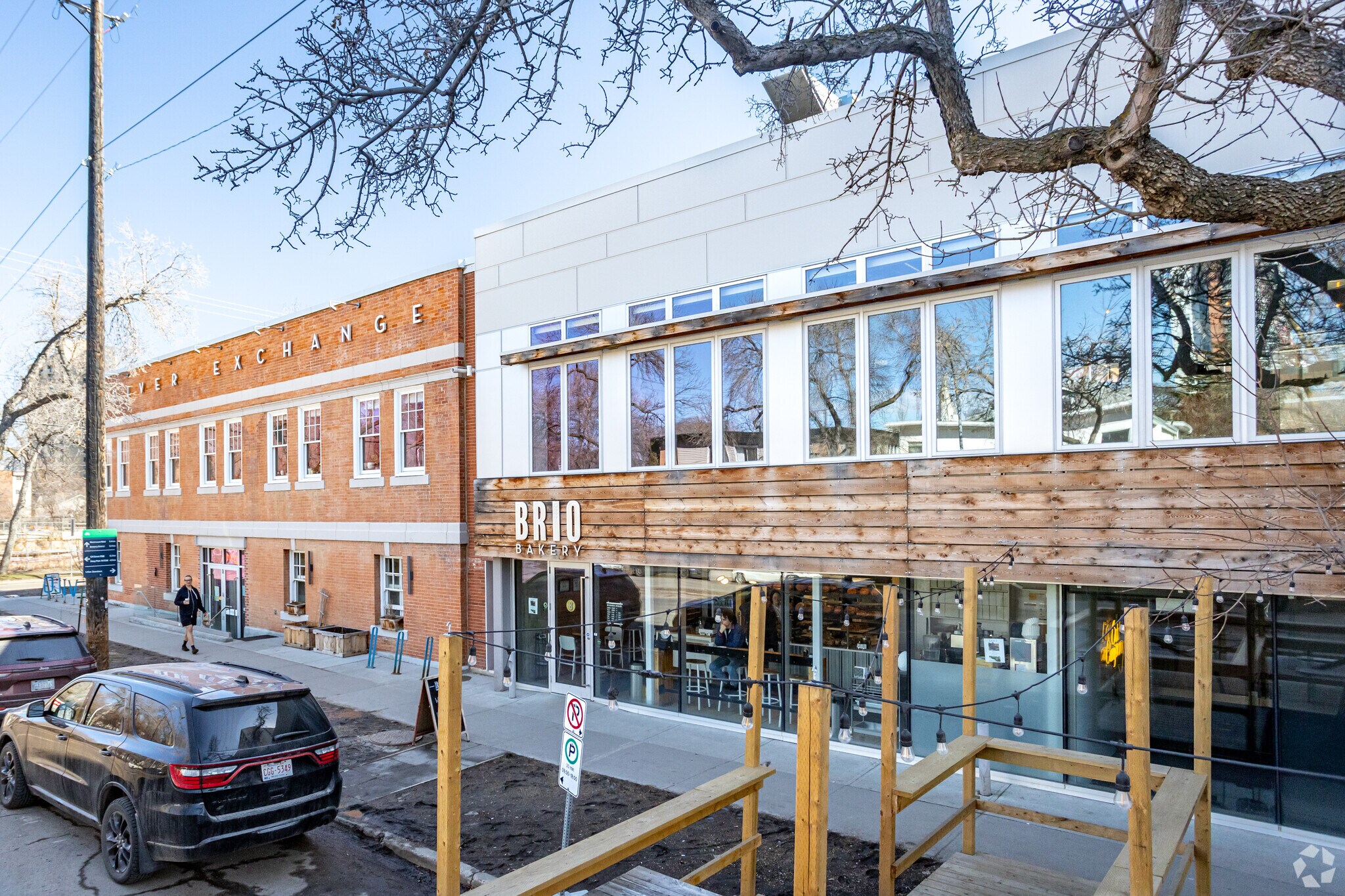 12019A 102nd Ave NW, Edmonton, AB à vendre Photo principale- Image 1 de 1