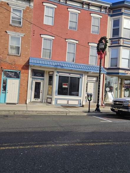 159 S Main St, Phillipsburg, NJ for lease - Building Photo - Image 1 of 8