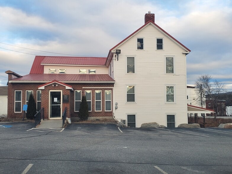 24 Market Sq, South Paris, ME for sale - Building Photo - Image 2 of 26