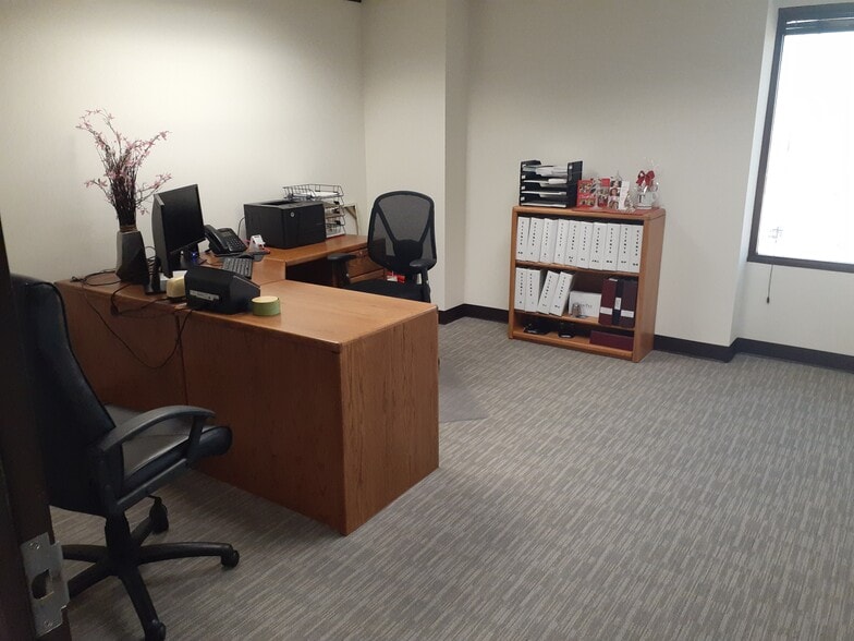 5777 W Century Blvd, Los Angeles, CA for lease - Interior Photo - Image 2 of 10