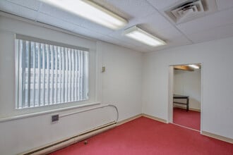 321 Pennwood Ave, Pittsburgh, PA for lease Interior Photo- Image 1 of 2