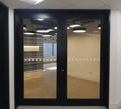 4881 Yonge St, Toronto, ON à louer Photo intérieure- Image 1 de 8