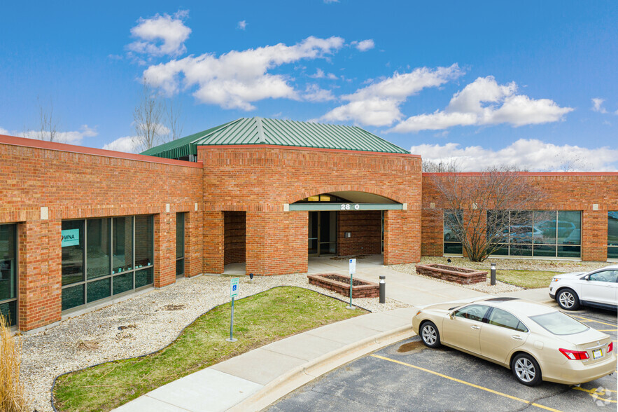 2820 Walton Commons W, Madison, WI for lease - Building Photo - Image 1 of 8