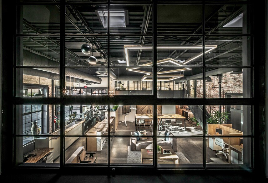 311 Montana Ave, El Paso, TX à louer - Photo intérieure - Image 3 de 14