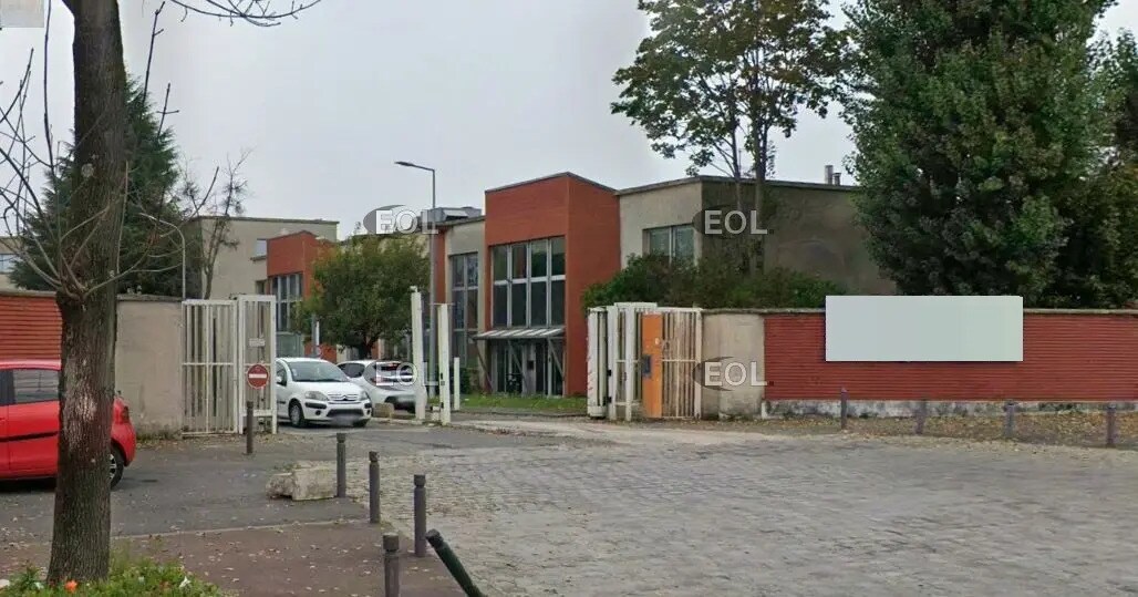 Bureau dans La Courneuve à louer Photo du bâtiment- Image 1 de 2