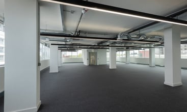 Charles Square, Bracknell à louer Photo intérieure- Image 1 de 2