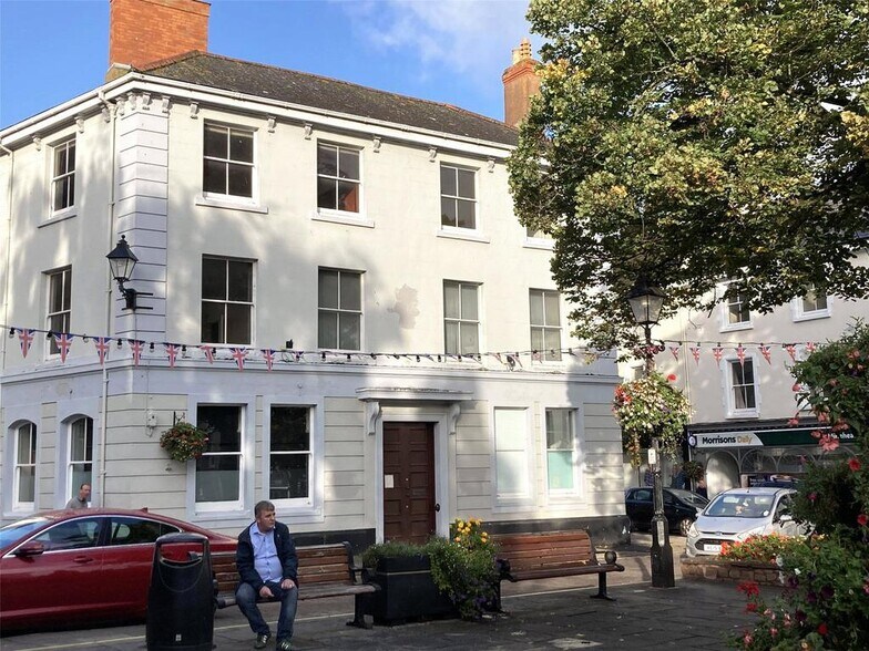 Wellington Sq, Minehead à louer - Photo du bâtiment - Image 3 de 7