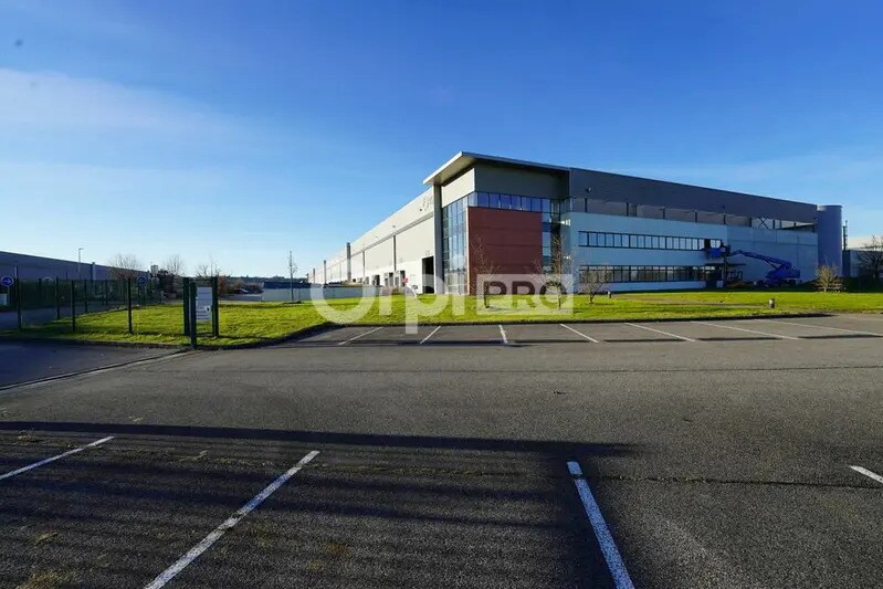 Flex dans Saint-Quentin-Fallavier à louer - Photo du bâtiment - Image 2 de 10