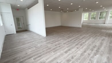 7796 Wolf Trail Cv, Germantown, TN for lease - Commercial Listing Video 