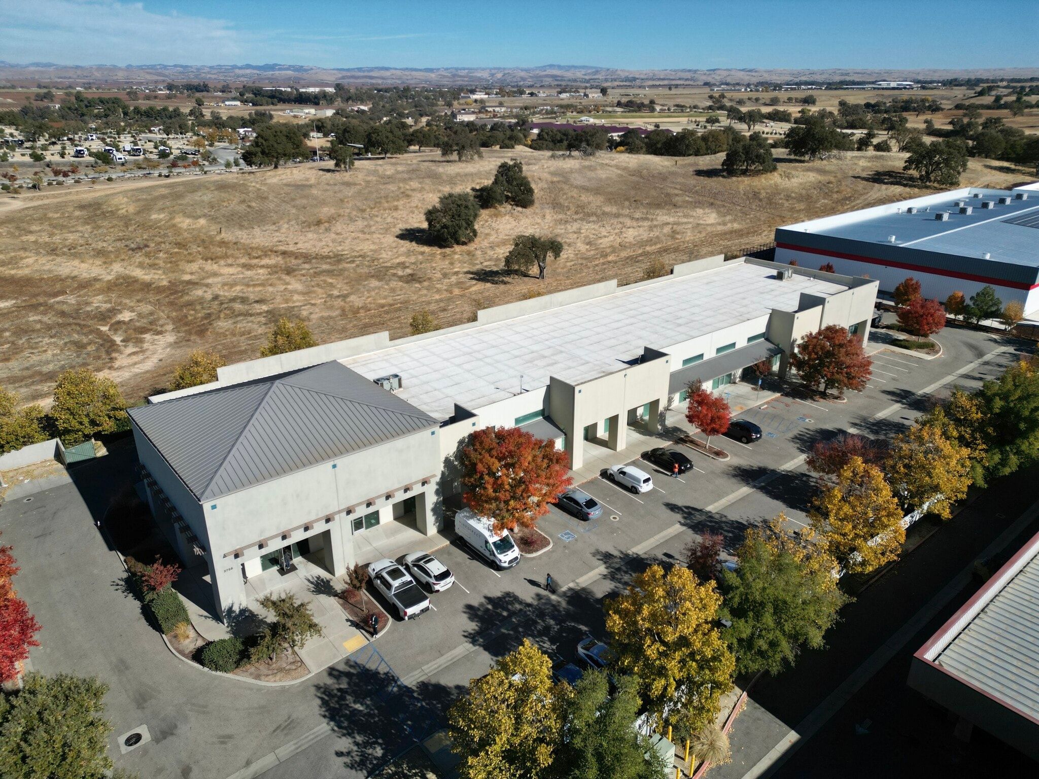 2758 Danley Ct, Paso Robles, CA for lease Interior Photo- Image 1 of 9