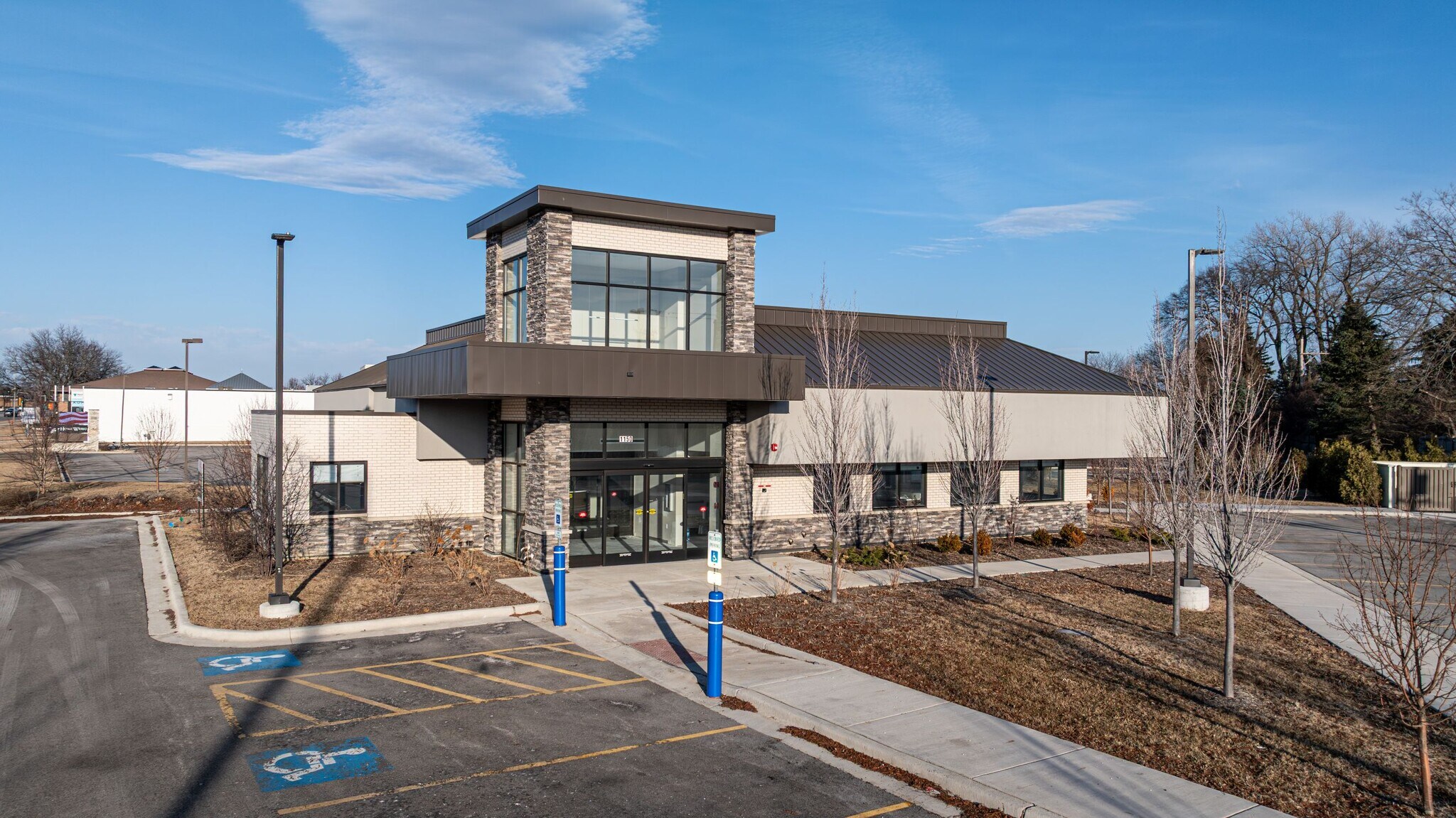 1150 E Ogden Ave, Naperville, IL à louer Photo principale- Image 1 de 5