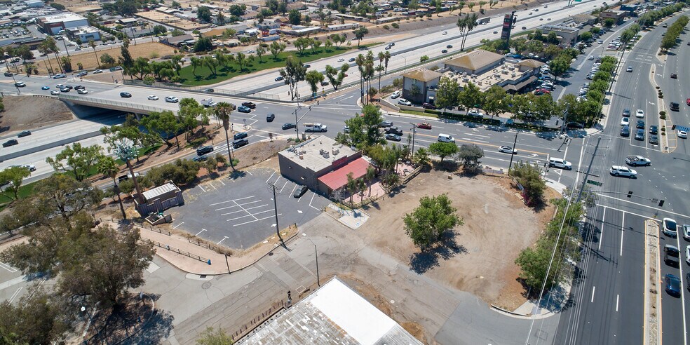 3841 Hamner Ave, Norco, CA à vendre - Photo du bâtiment - Image 2 de 12