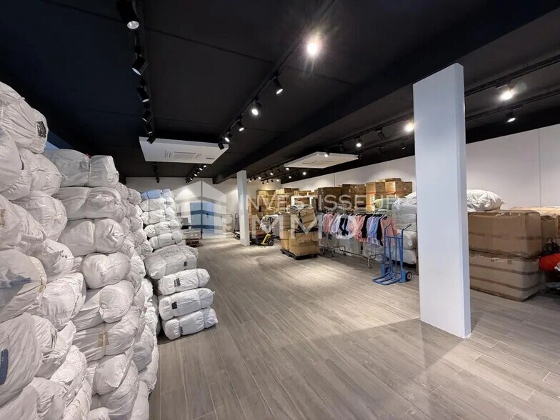 Commerce de détail dans Tremblay-en-France à louer - Photo intérieure - Image 1 de 6