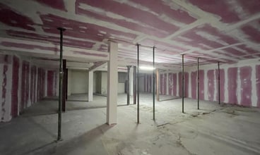 8-18 Bridge St, Aberdeen for lease Interior Photo- Image 1 of 3