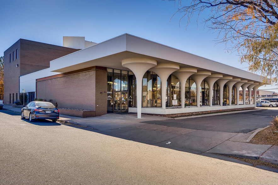 10660 E Colfax Ave, Aurora, CO for lease - Primary Photo - Image 1 of 2