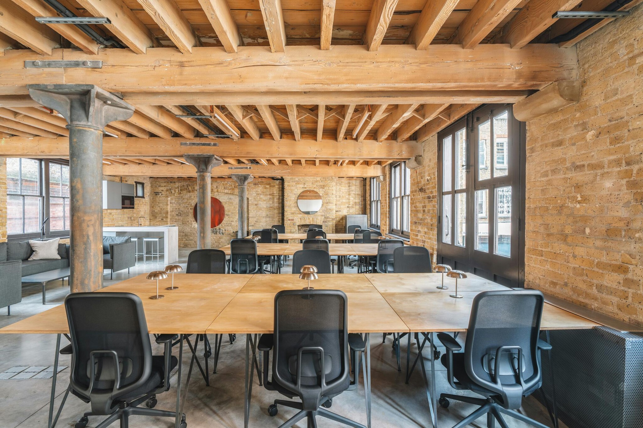 123 Golden Ln, London for lease Building Photo- Image 1 of 8